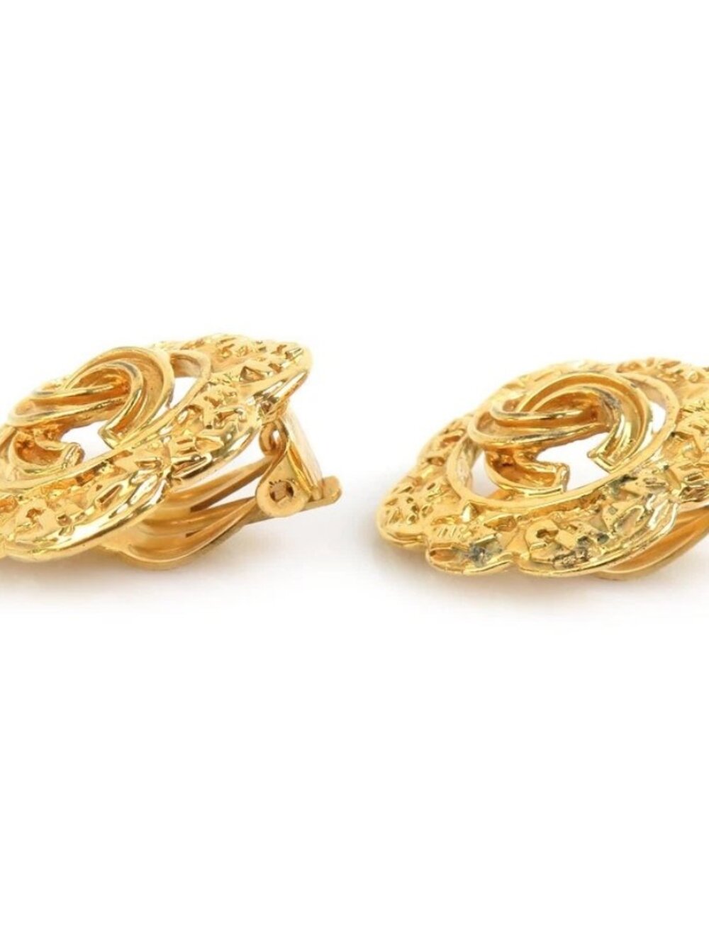 Auth CHANEL Vintage CC Logo Clip on Earrings Gold Metal - Picture 2 of 8